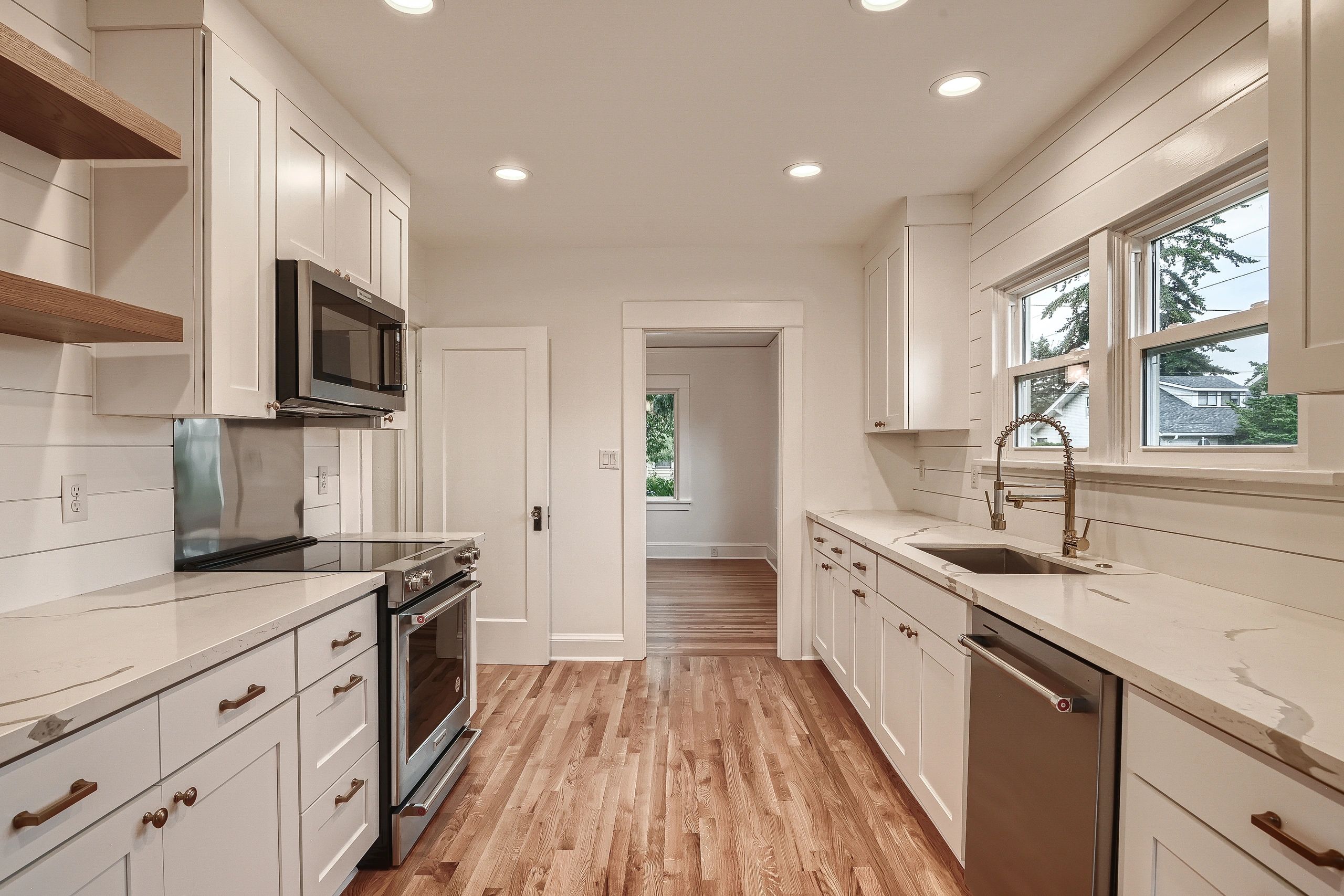 Josh Burgess real estate agent